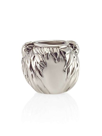 Фото бусина медведь из серебра, вид сзади.