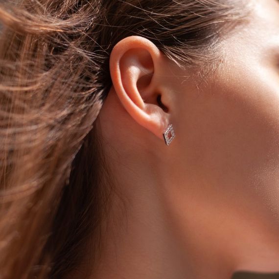 Серьги-пусеты Ромб из серебра 925 пробы с фианитами, фото 4